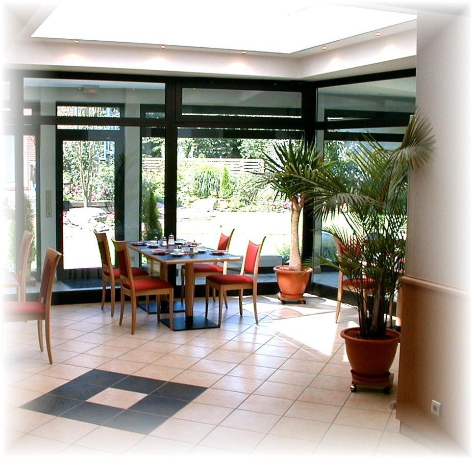 Hotel Lindenkrug Gutersloh Ngoại thất bức ảnh